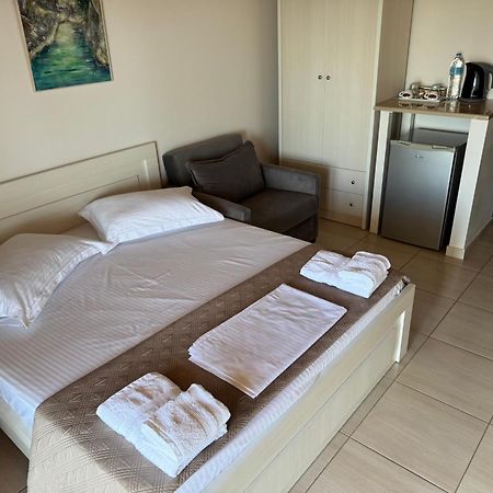 George Hotel Rooms&Suites Himare Exterior foto