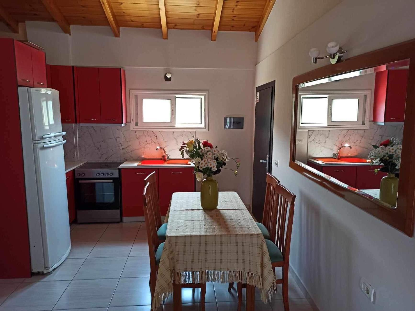 George Hotel Rooms&Suites Himare Exterior foto