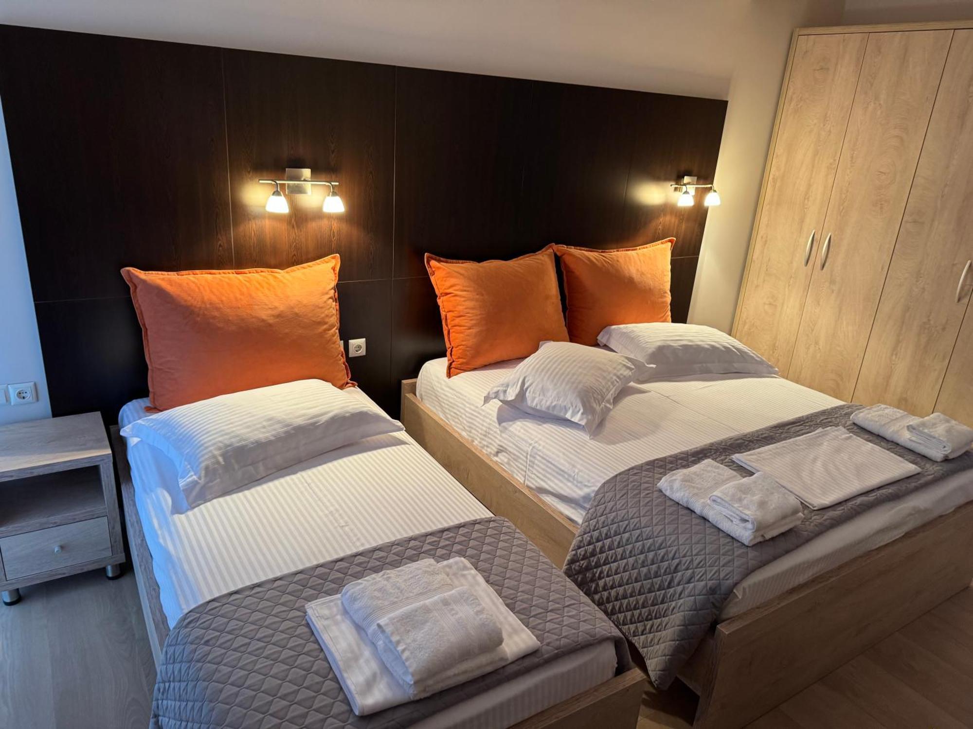 George Hotel Rooms&Suites Himare Exterior foto