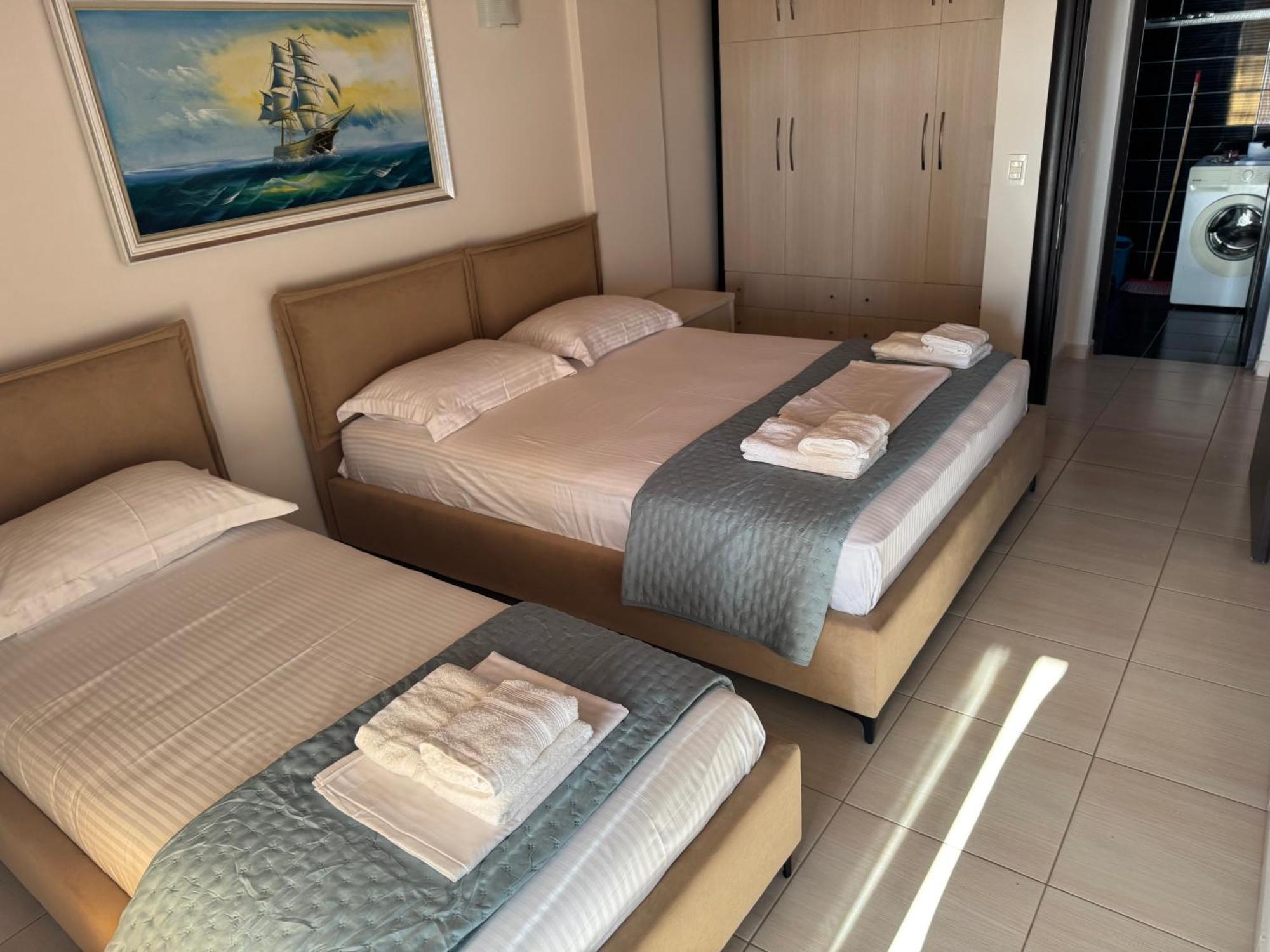 George Hotel Rooms&Suites Himare Exterior foto