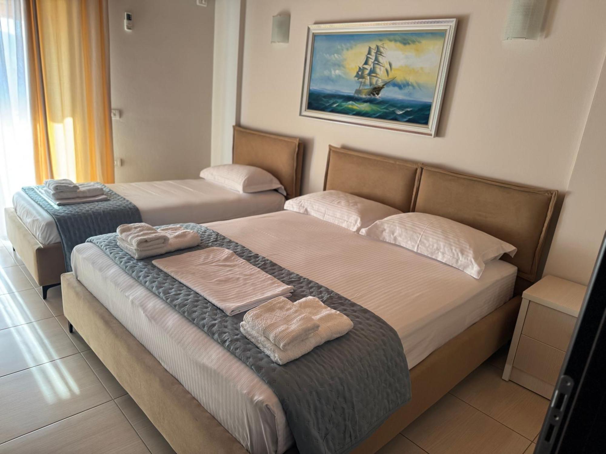 George Hotel Rooms&Suites Himare Exterior foto
